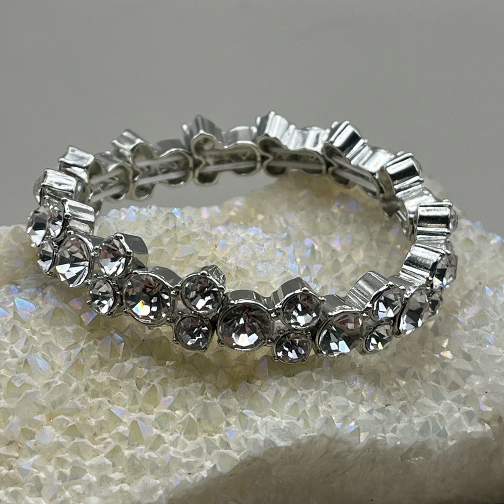 Sparkly and Elegant Rhinestone Crystal Silver Tone Stretchy Bracelet
